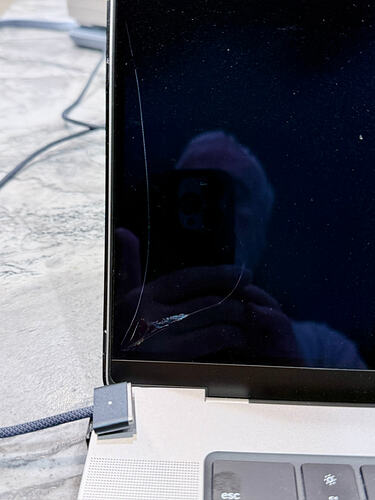 B753EDAA-29AE-4D5C-A9F5-FA066CC8EC4D_1_102_a